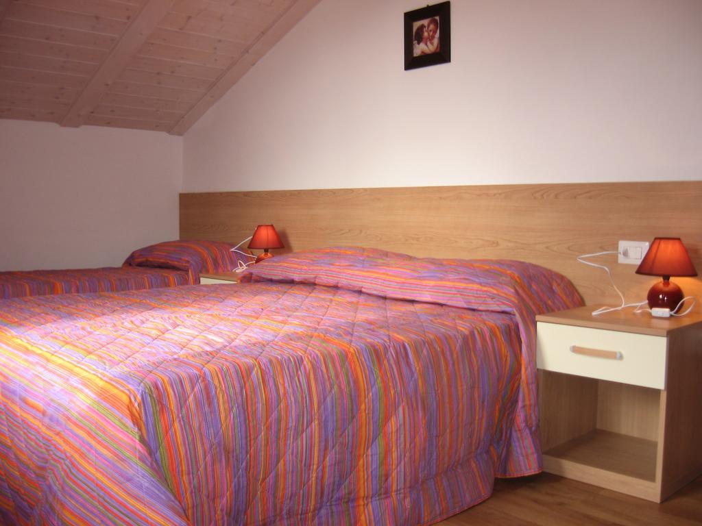 Apartamento Casa Rondine Molveno Habitación foto